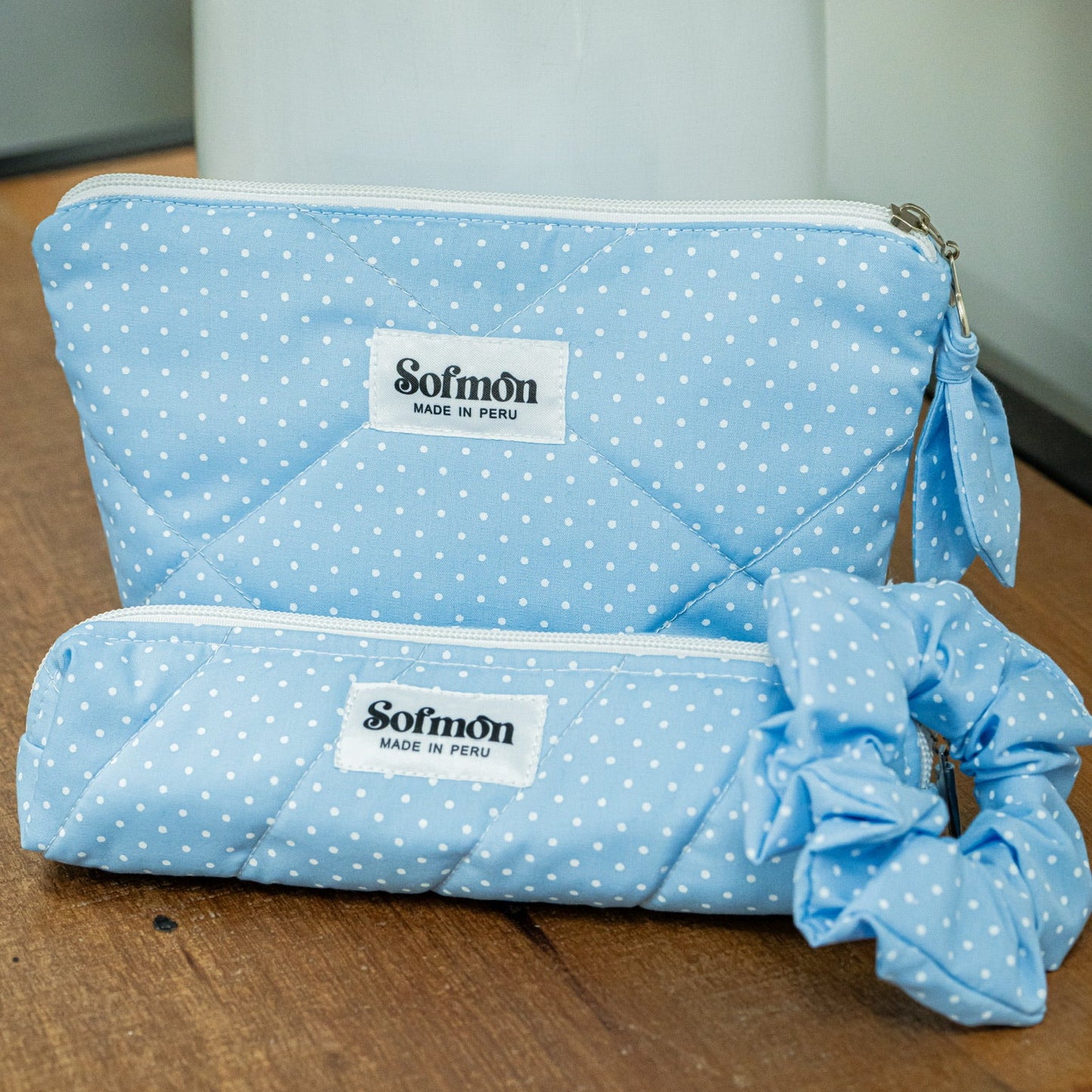 SET BABY BLUE - 1 NECESER + 1 CARTUCHERA + 1 COLET